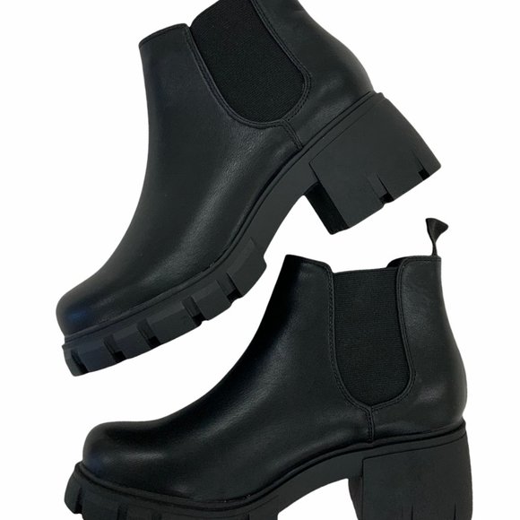 Soda Shoes - Black Ankle Boots